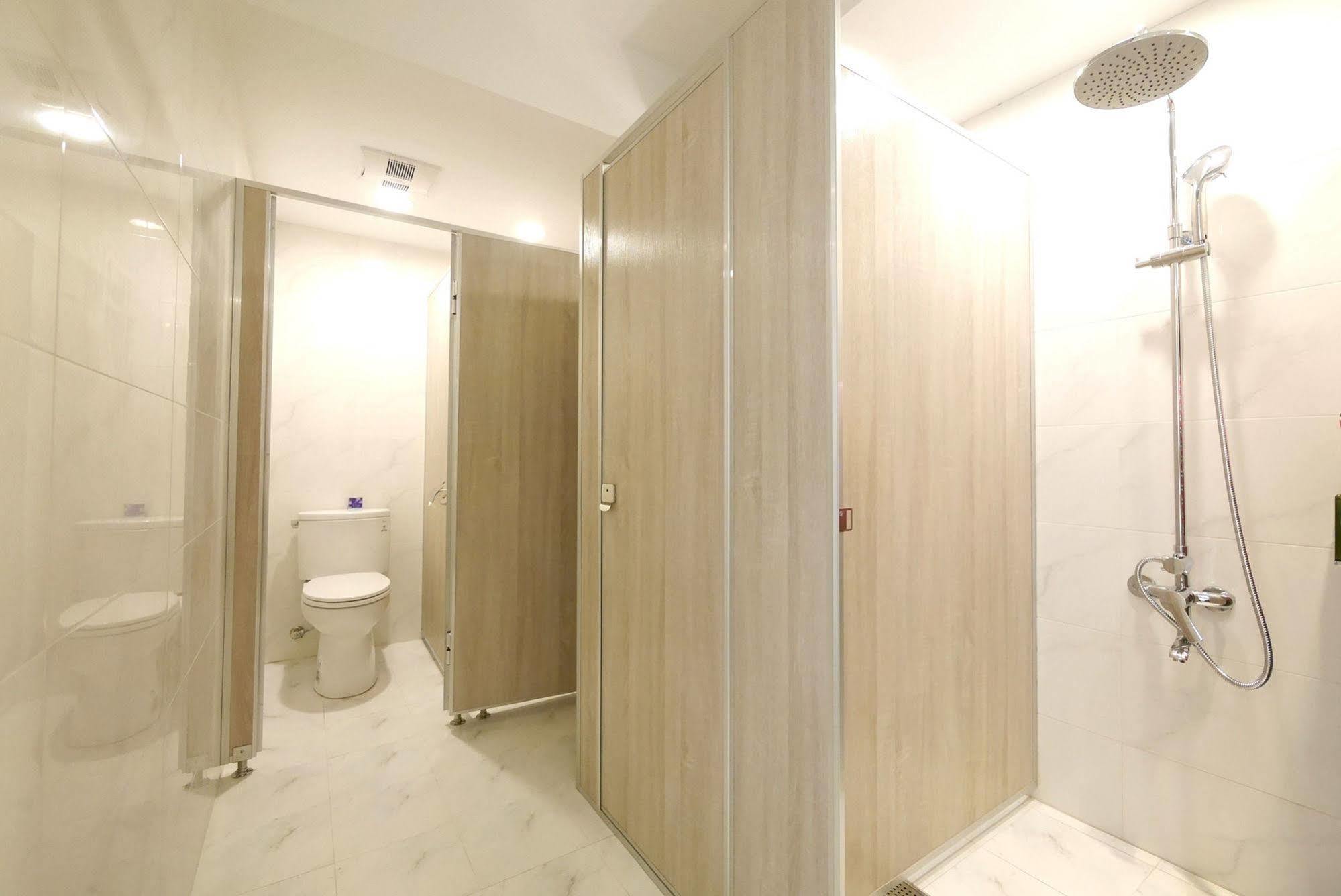 Shin Sei Bashi Hotel Тайчжун Экстерьер фото